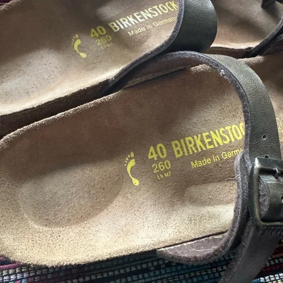 Birkenstock Dark Brown Cross-Strap Sandals - Picture 4 of 4